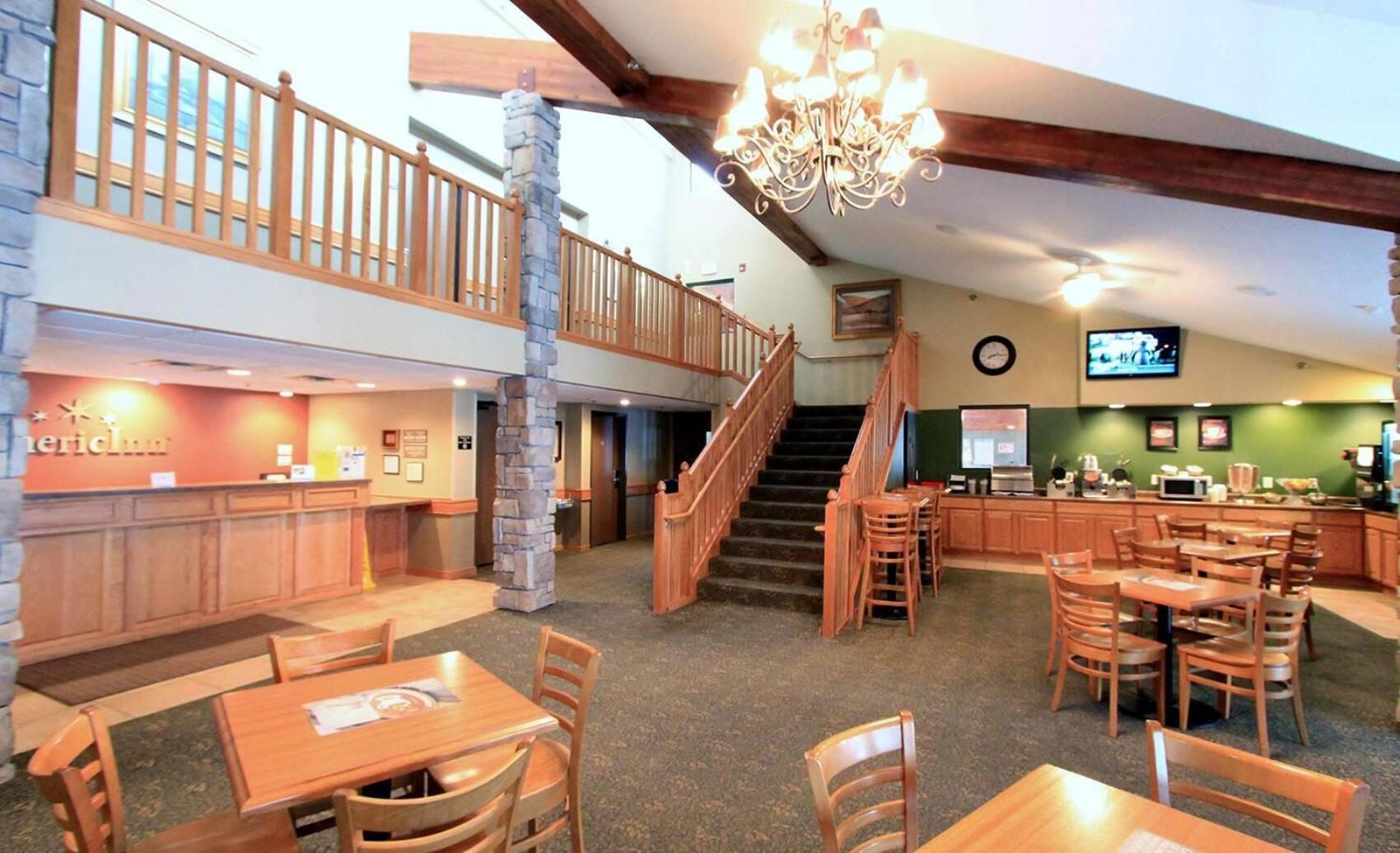 Americinn By Wyndham Cedar Rapids Airport Eksteriør bilde