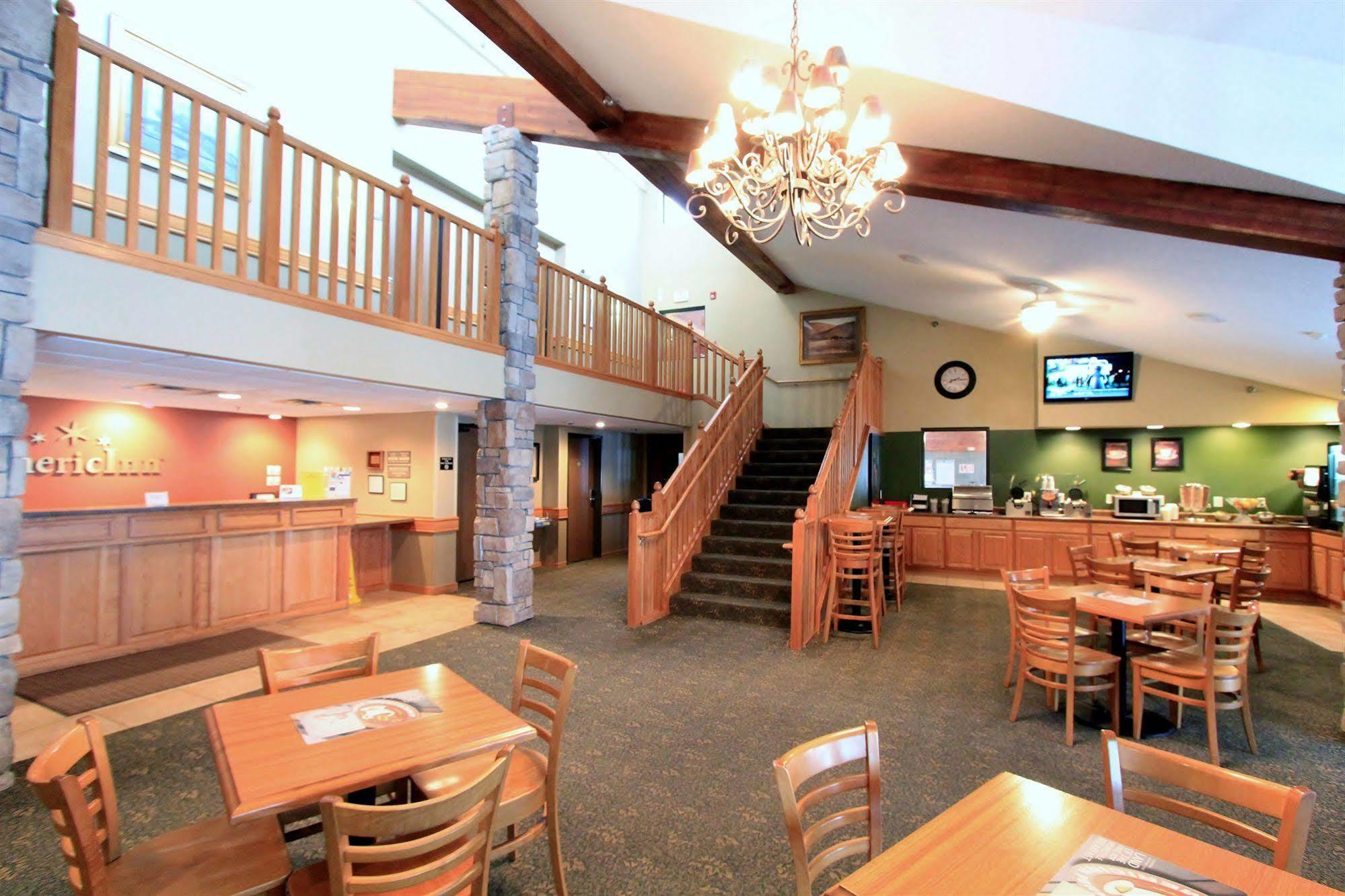 Americinn By Wyndham Cedar Rapids Airport Eksteriør bilde